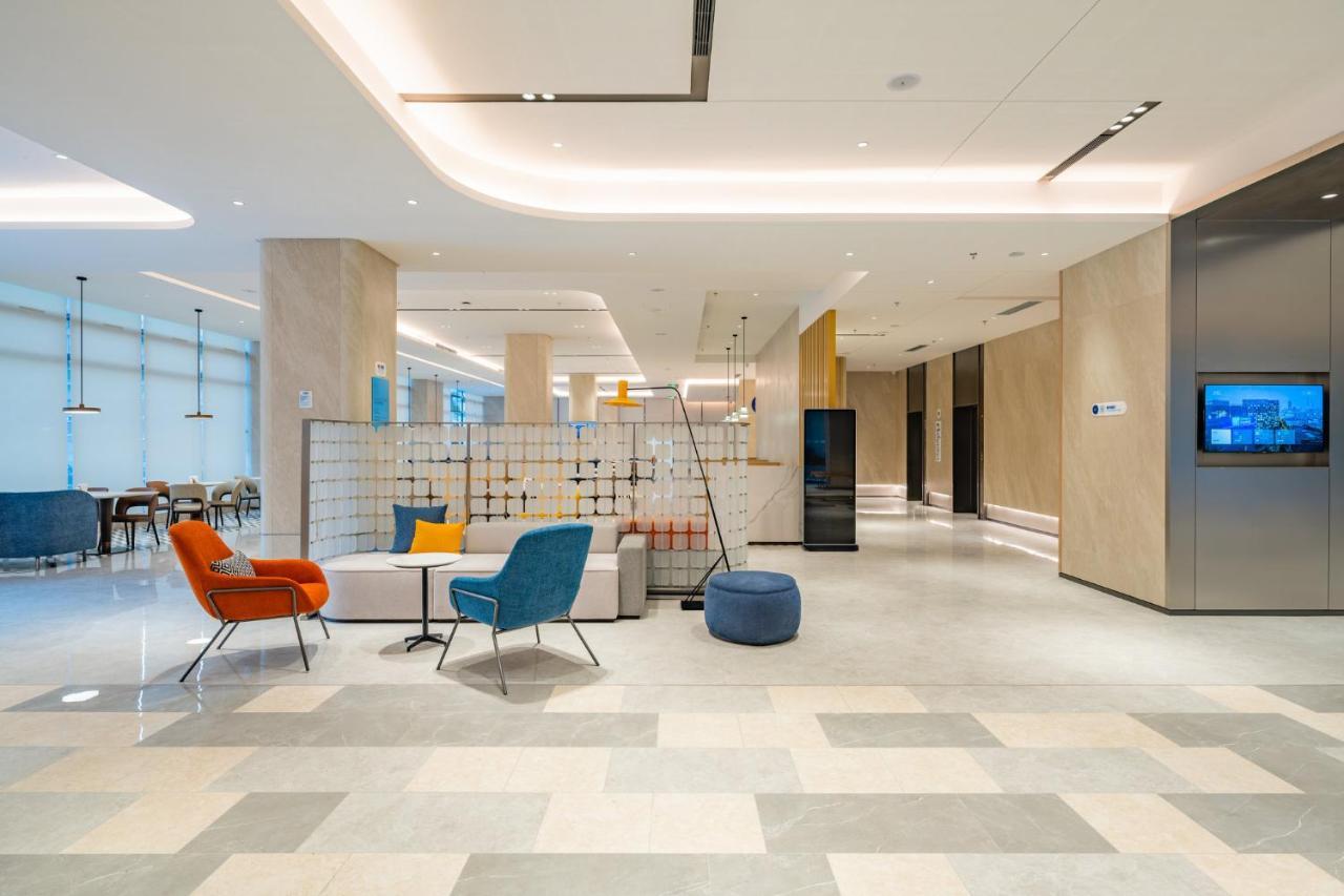 Holiday Inn Express Chengdu Tianfu Square By Ihg - Chunxi Road And Kuanzhai Alley エクステリア 写真
