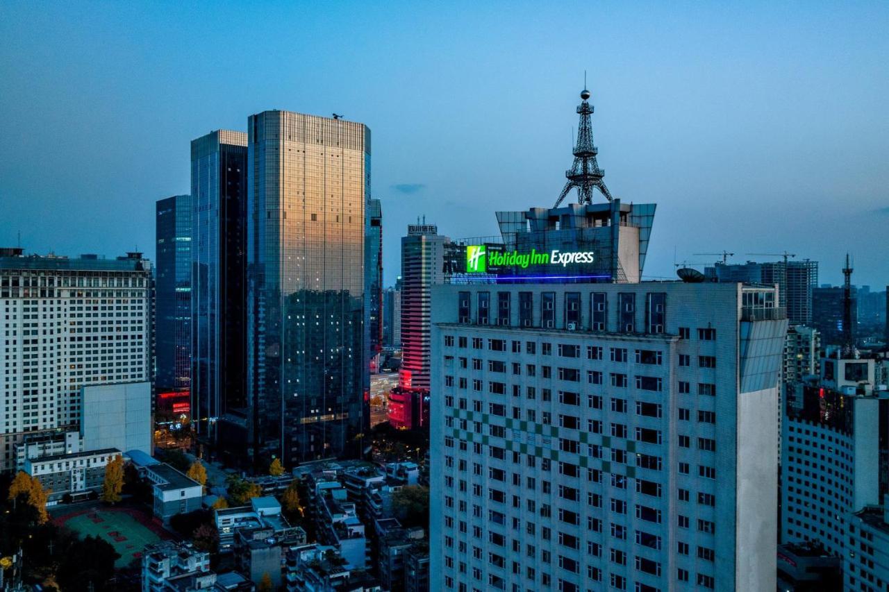 Holiday Inn Express Chengdu Tianfu Square By Ihg - Chunxi Road And Kuanzhai Alley エクステリア 写真