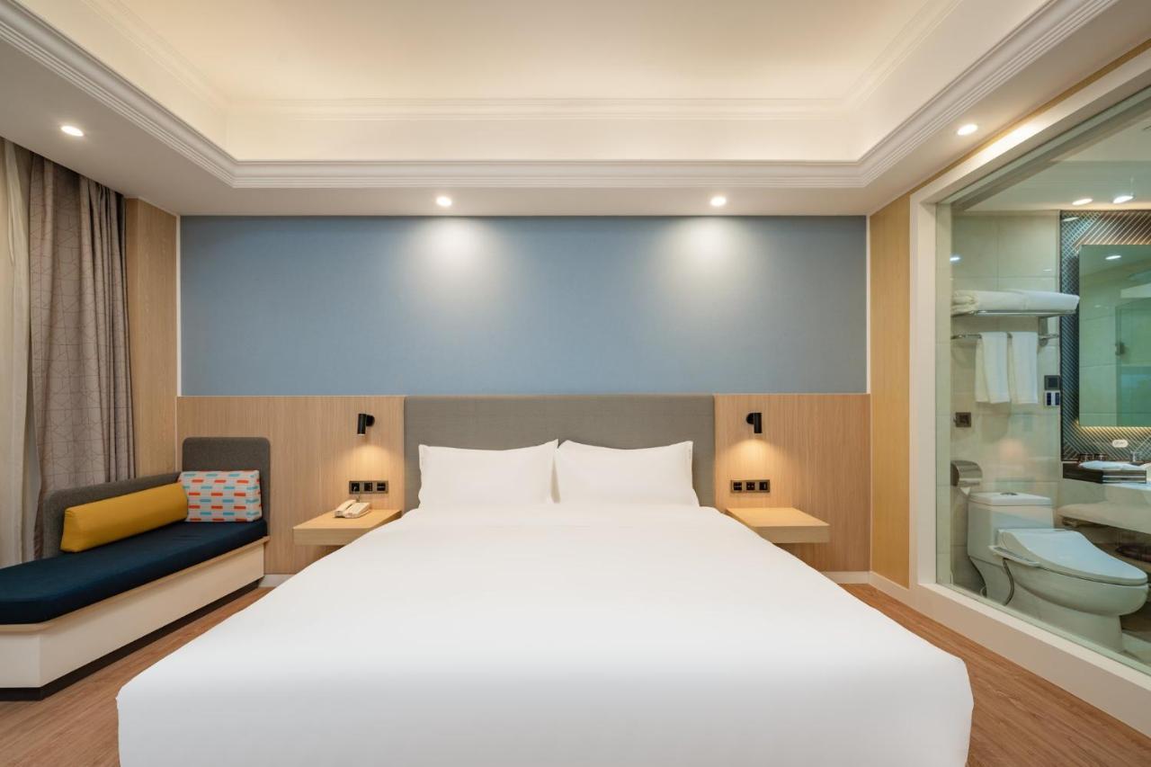 Holiday Inn Express Chengdu Tianfu Square By Ihg - Chunxi Road And Kuanzhai Alley エクステリア 写真