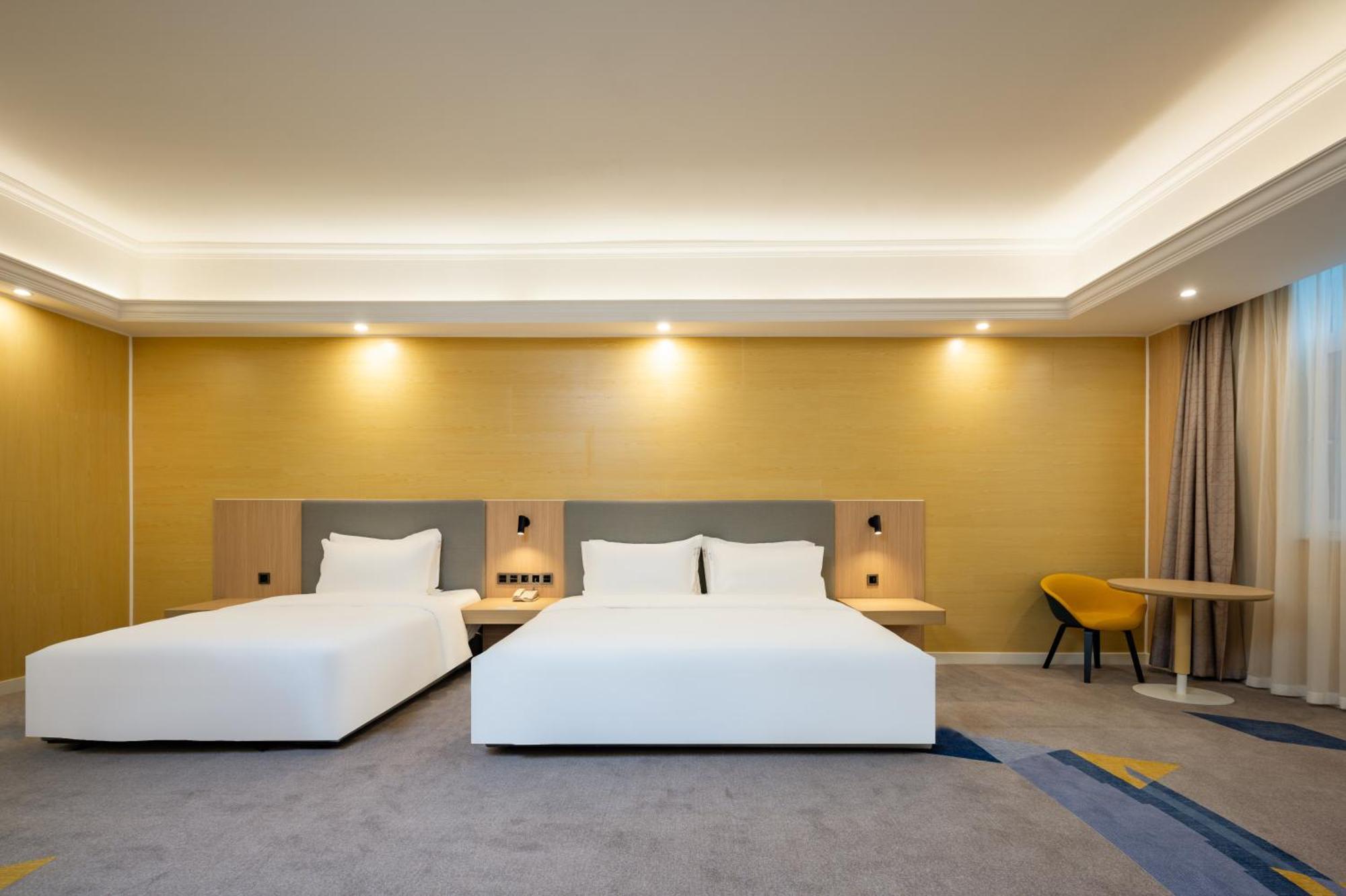 Holiday Inn Express Chengdu Tianfu Square By Ihg - Chunxi Road And Kuanzhai Alley エクステリア 写真