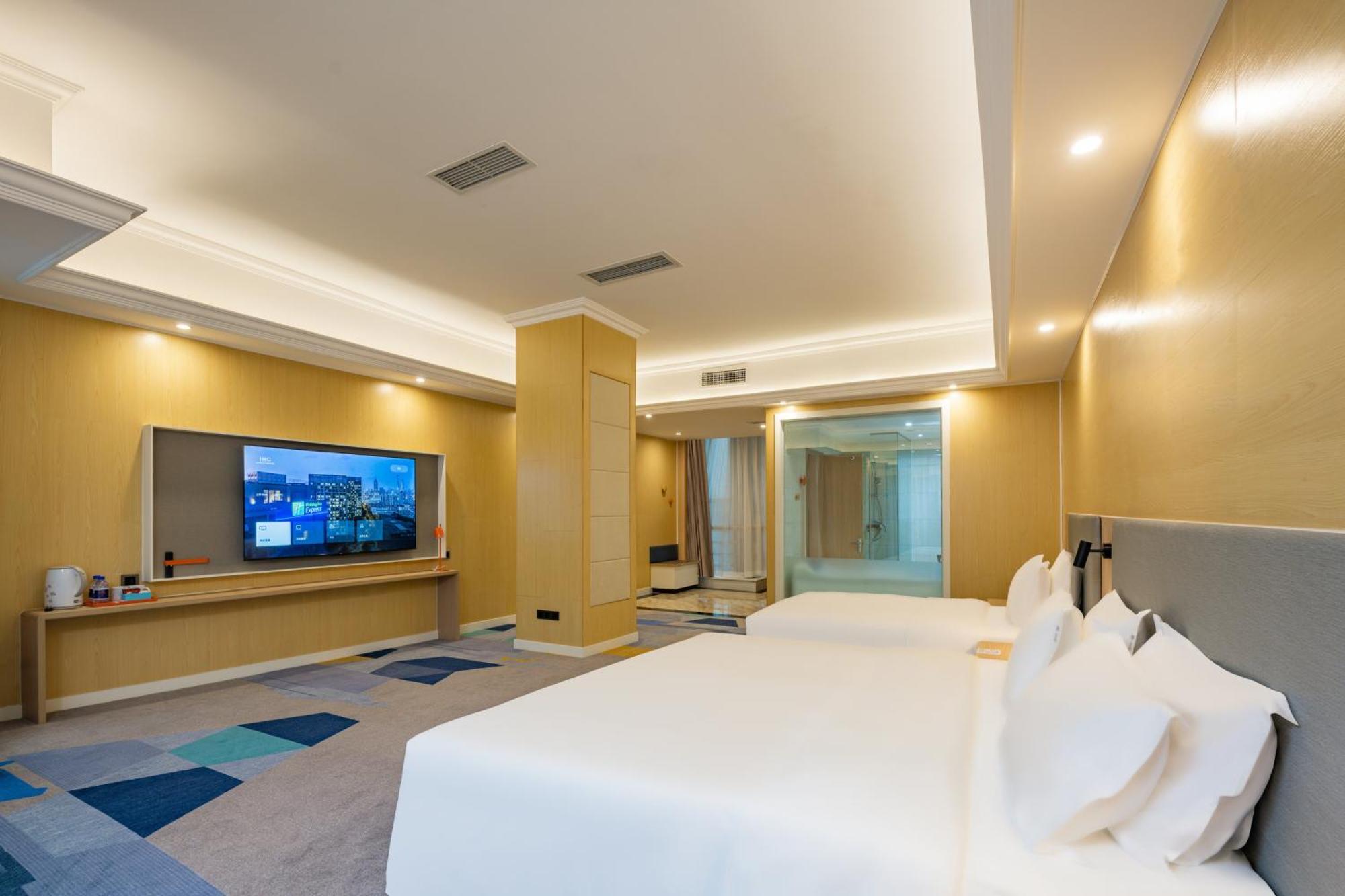 Holiday Inn Express Chengdu Tianfu Square By Ihg - Chunxi Road And Kuanzhai Alley エクステリア 写真