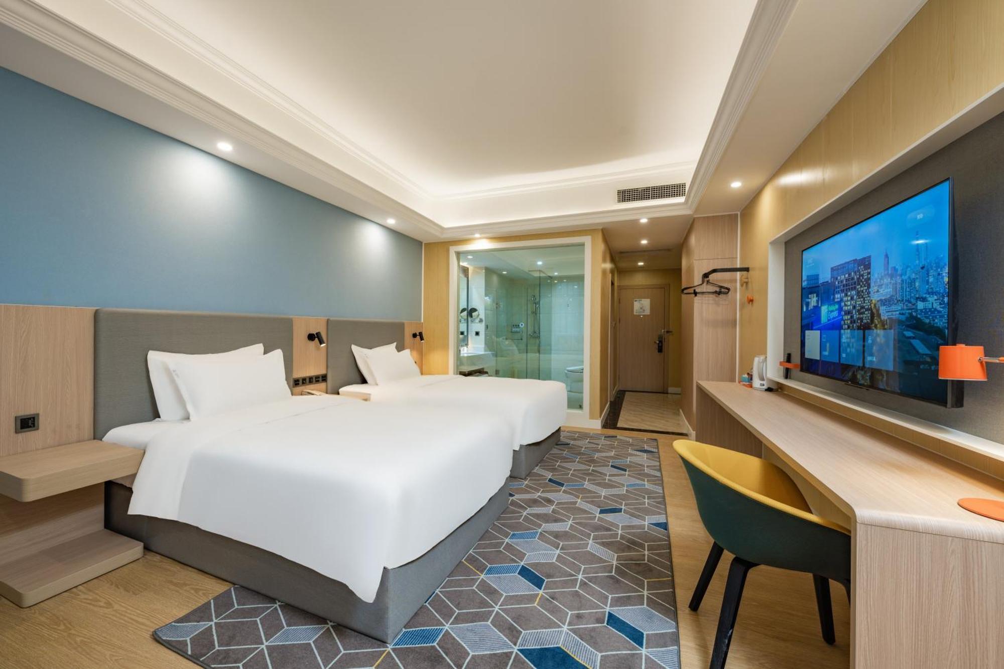 Holiday Inn Express Chengdu Tianfu Square By Ihg - Chunxi Road And Kuanzhai Alley エクステリア 写真